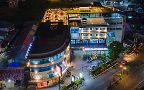 Grand Bayu Hill Hotel